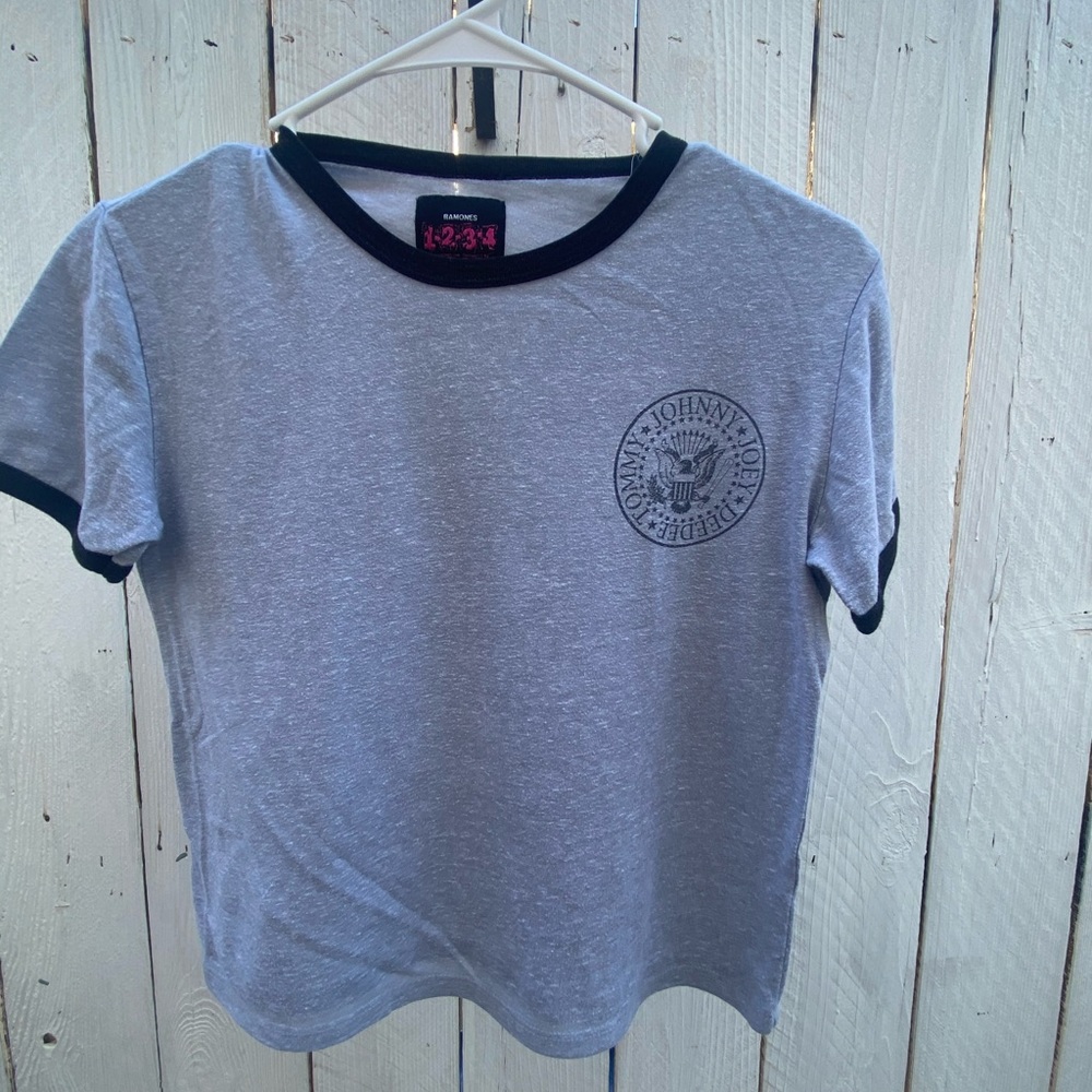 COTTON ON GREY TEE SHIRT